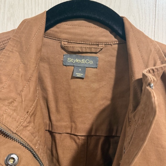 NWT Brown Utility Jacket with Floral Embroidery, Cinched Waist- S - Picture 4 of 7